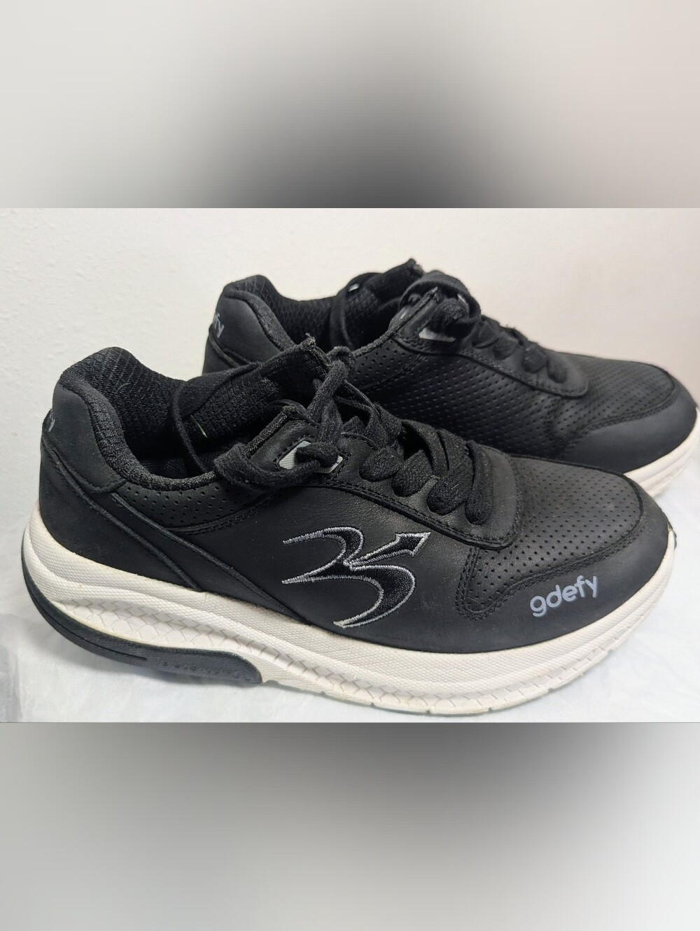 Gravity Defyer "gdefy" Men's Size 8.5 Black/White